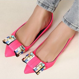 Pointed wedges shoes with bow