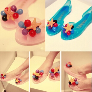 Jelly shoes with grapes