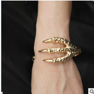 Fashion bracelet
